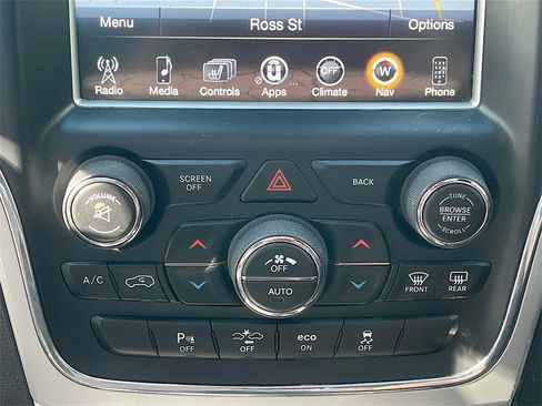 Used 2014 Jeep Grand Cherokee Overland w/ Advanced Technology Group image 16