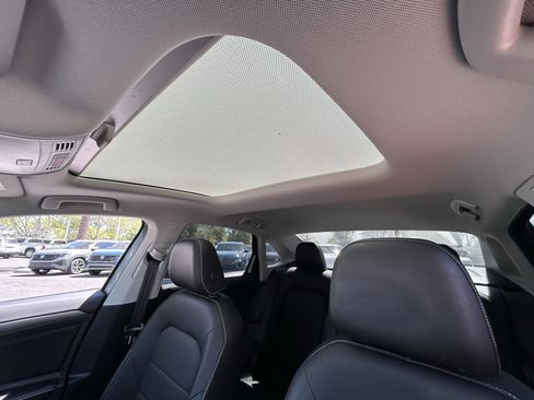 Used 2024 Volkswagen Jetta SE FWD image 19