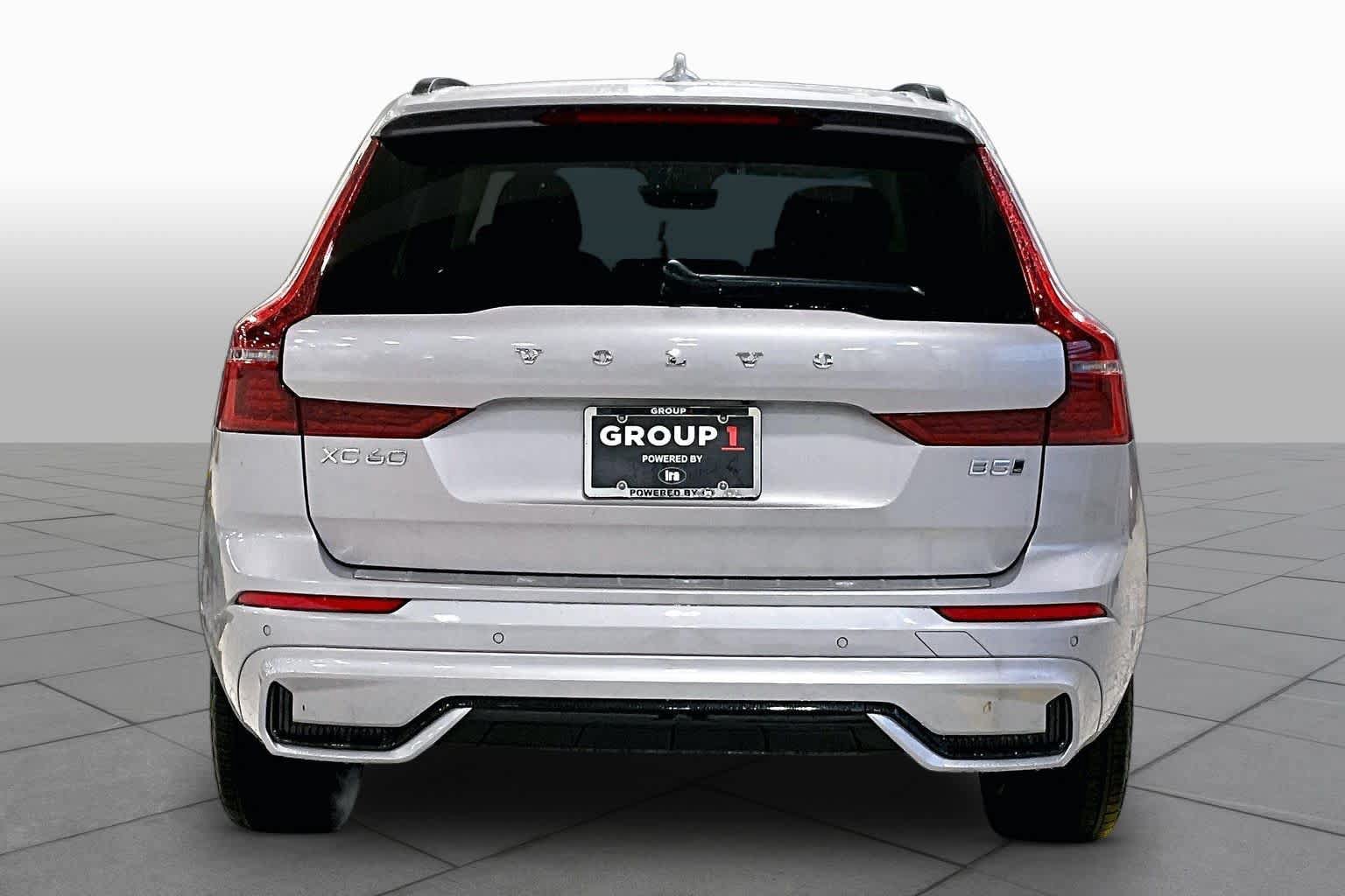 New 2026 Volvo XC60 B5 Plus w/ Protection Package Premier AWD/4WD image 4