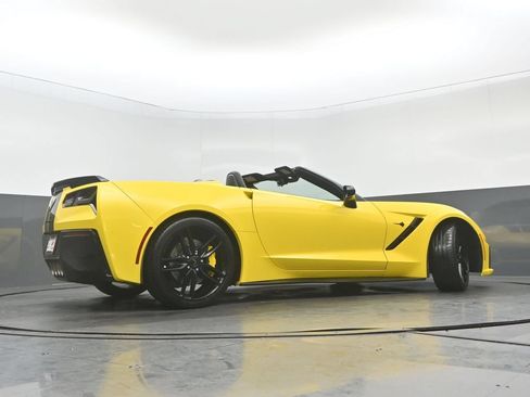 Used 2016 Chevrolet Corvette Stingray Convertible RWD image 28