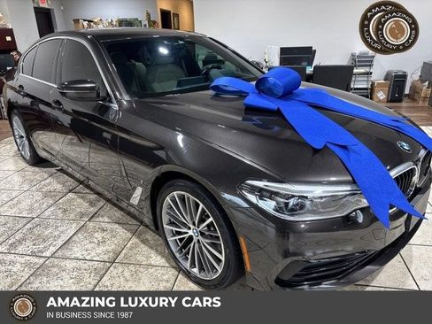Used 2019 BMW 530e w/ Executive Package RWD image 1