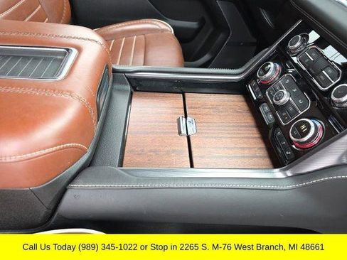 Used 2024 GMC Yukon XL Denali Ultimate w/ LPO, Floor Liner Package AWD/4WD image 36