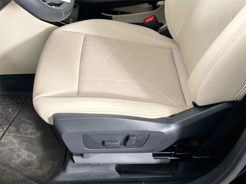 Used 2025 BMW X1 xDrive28i w/ Convenience Package image 19