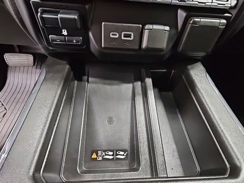 Used 2022 GMC Sierra 1500 AT4 w/ AT4 Premium Package image 22