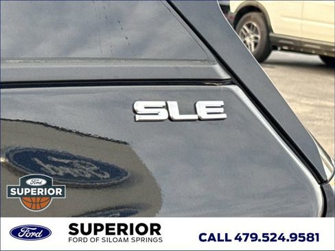 Used 2020 GMC Terrain SLE w/ Driver Convenience Package image 15