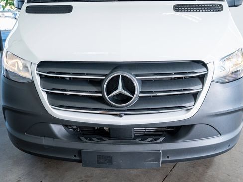 Used 2022 Mercedes-Benz Sprinter 3500 image 15