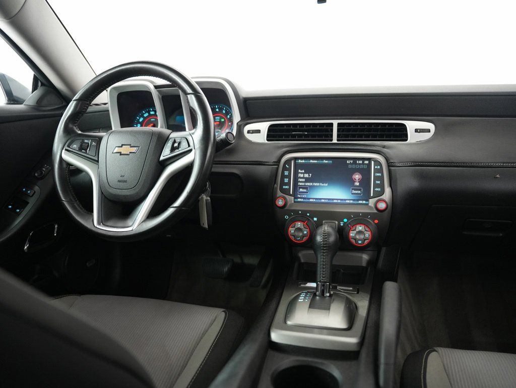 Used 2013 Chevrolet Camaro LT RWD image 10