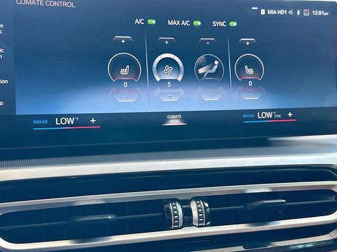 Used 2023 BMW i4 eDrive40 w/ Premium Package RWD image 16