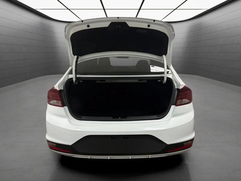 Used 2020 Hyundai Elantra SE w/ Cargo Package (C1) FWD image 19