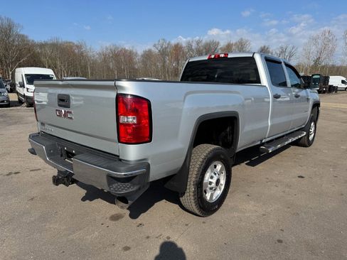Used 2019 GMC Sierra 2500 4x4 Crew Cab w/ Sierra Convenience Package image 5
