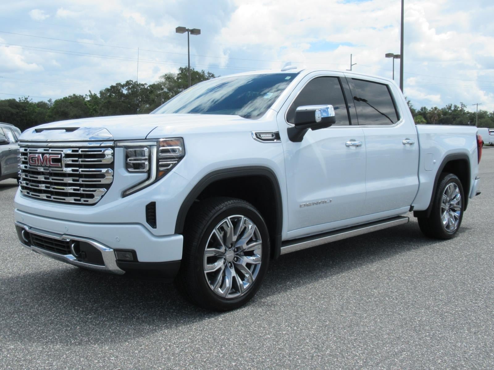 Used 2026 GMC Sierra 1500 Denali AWD/4WD image 3