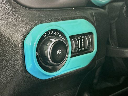Used 2020 Jeep Wrangler Unlimited Sport AWD/4WD image 10