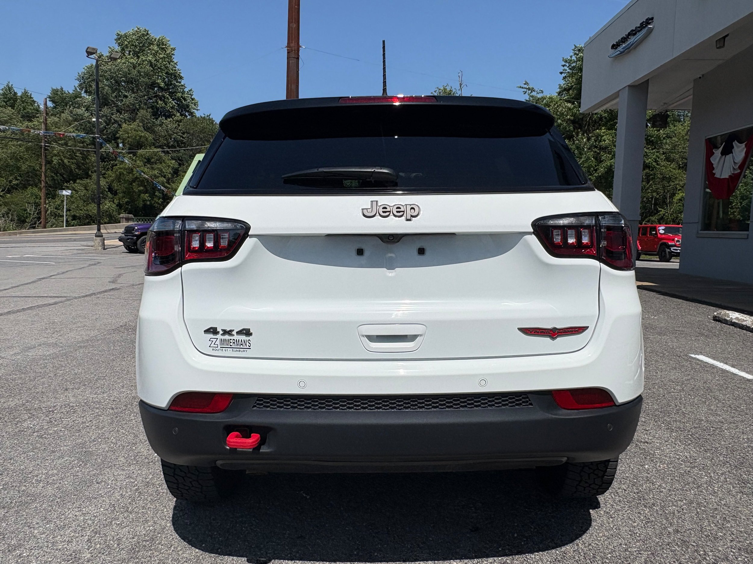 Certified 2025 Jeep Compass Trailhawk AWD/4WD image 8