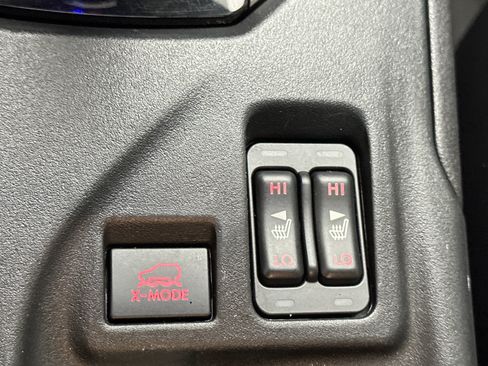 Used 2023 Subaru Crosstrek 2.5i Limited w/ Moonroof Package image 35