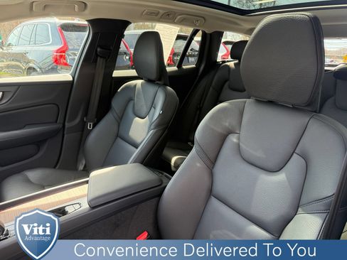 Used 2025 Volvo V60 B5 Cross Country Plus AWD/4WD image 18