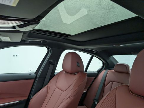 New 2026 BMW 330i Sedan w/ M Sport Package image 16