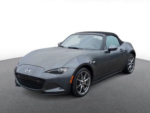 Used 2021 MAZDA MX-5 Miata Grand Touring image 4