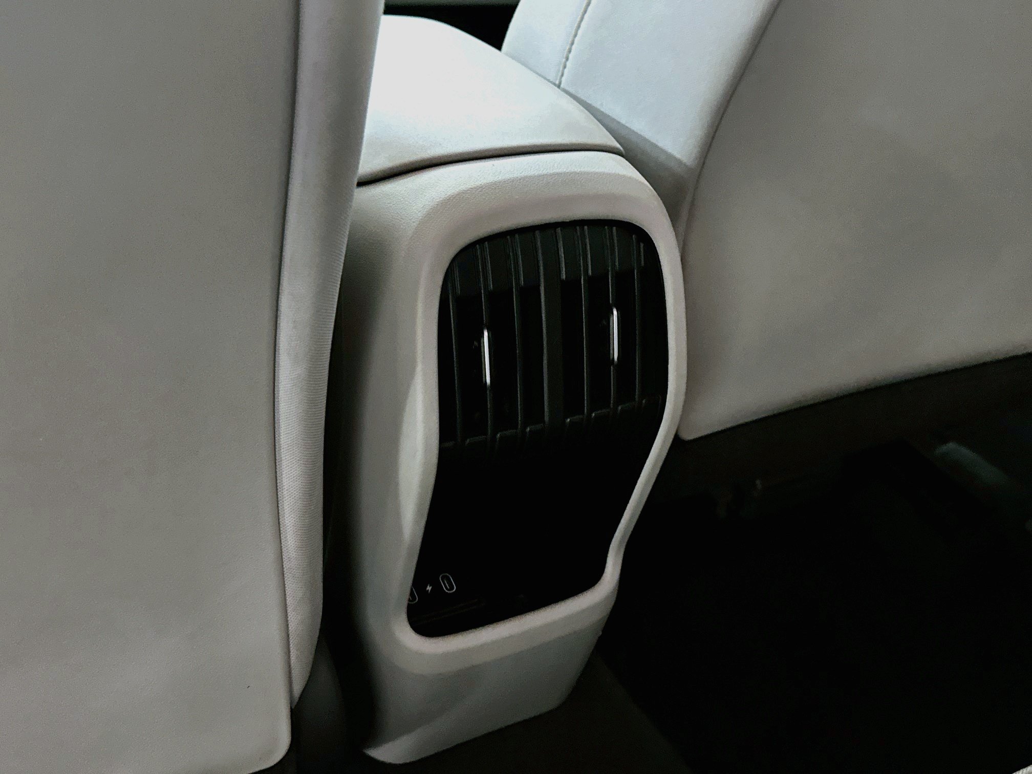 Used 2025 Hyundai Kona SEL AWD/4WD image 27