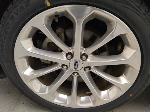 Used 2018 Ford Taurus Limited image 31