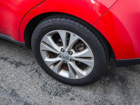 Used 2016 Kia Soul + image 9