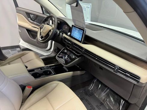 Used 2022 Lincoln Corsair Reserve w/ Equipment Group 201A AWD/4WD image 25
