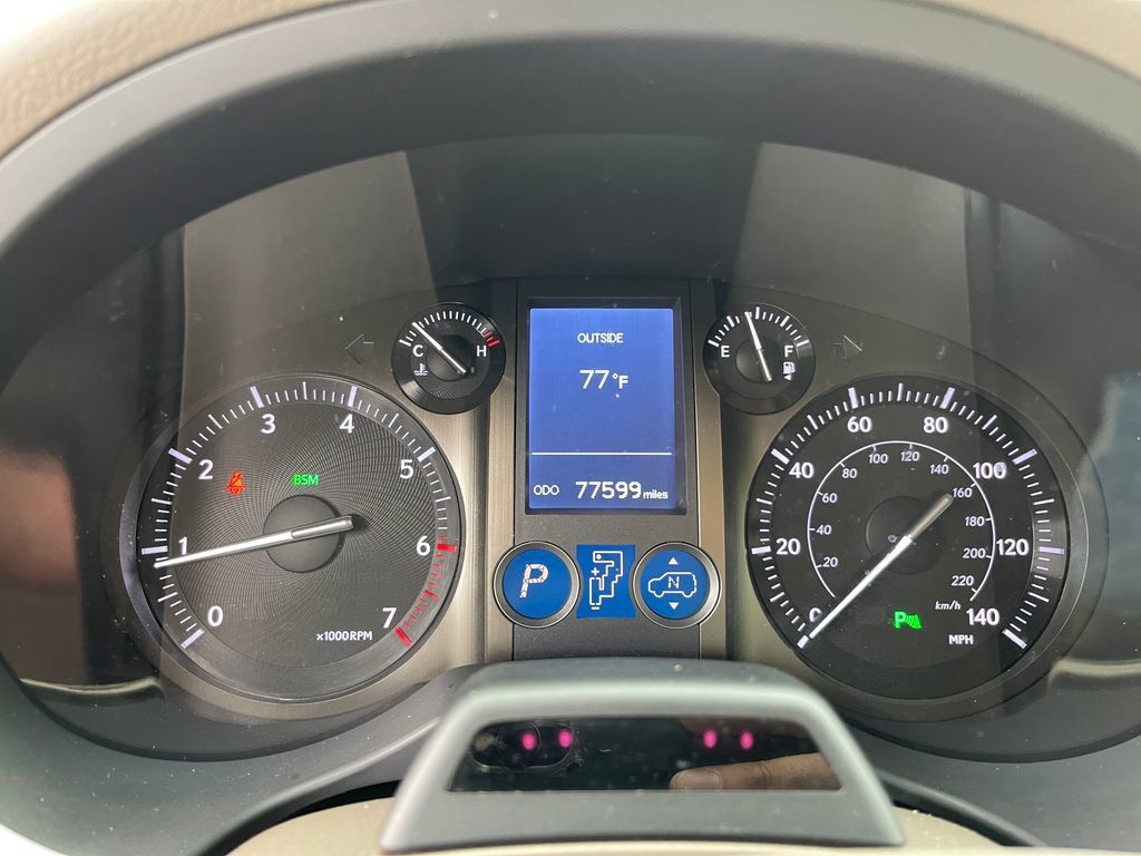 Used 2018 Lexus GX 460 Luxury AWD/4WD image 5