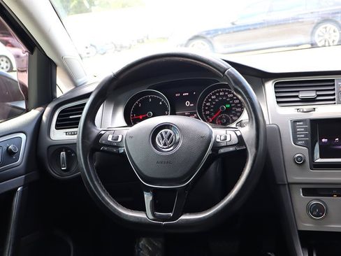 Used 2015 Volkswagen Golf TDI S FWD image 13