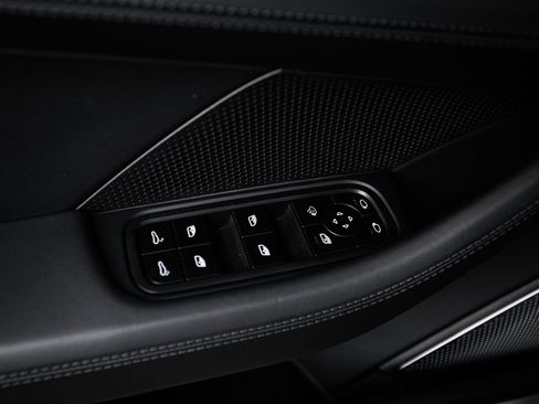 Certified 2026 Porsche Panamera GTS AWD/4WD image 23