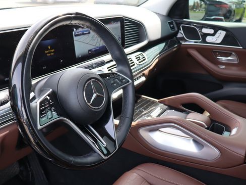 Used 2024 Mercedes-Benz GLE 450 4MATIC image 12