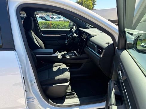 Used 2026 GMC Terrain Elevation AWD/4WD image 25