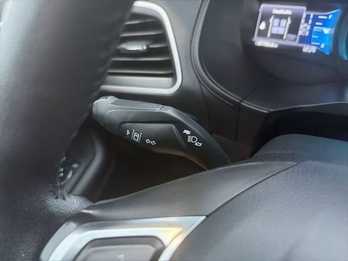 Used 2024 Ford Edge SEL image 40