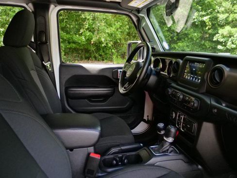 Used 2020 Jeep Wrangler Unlimited Sport S AWD/4WD image 31