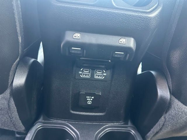 Used 2021 Jeep Gladiator Overland w/ Popular Equipment Package AWD/4WD image 17