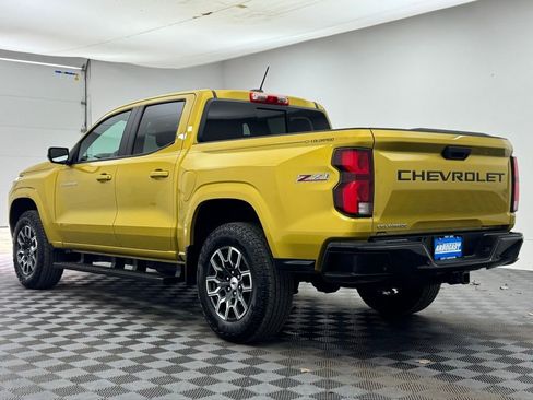 Used 2023 Chevrolet Colorado Z71 w/ Z71 Convenience Package 2 image 10