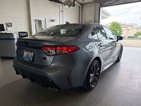 Used 2025 Toyota Corolla SE FWD image 3