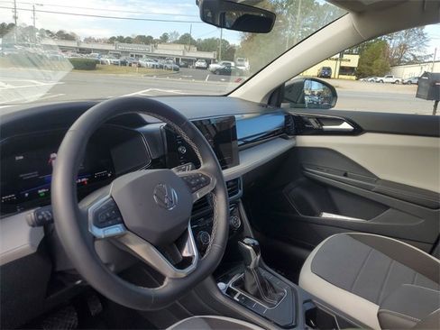 Certified 2025 Volkswagen Taos S image 17