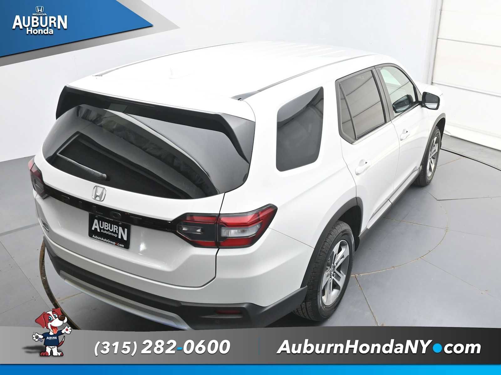 Used 2023 Honda Pilot EX-L image 32