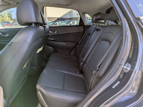 Used 2019 Hyundai Kona Limited image 16