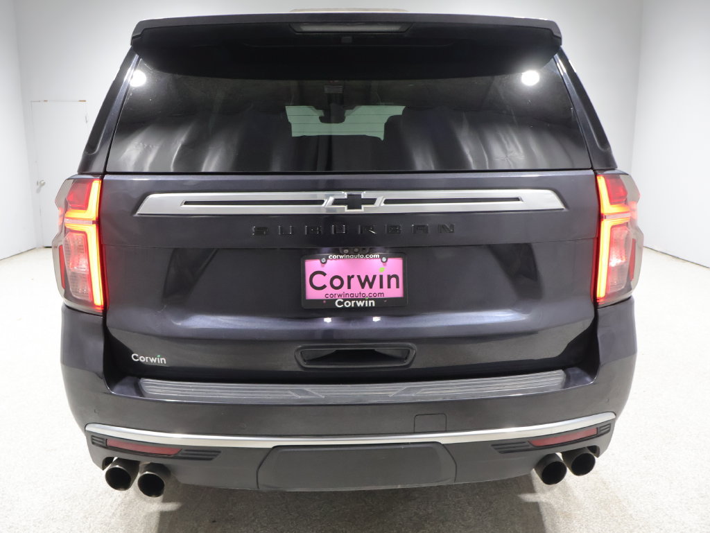 Used 2023 Chevrolet Suburban High Country w/ Advanced Technology Package AWD/4WD image 3