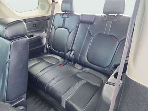 Certified 2023 Honda Pilot Touring image 37