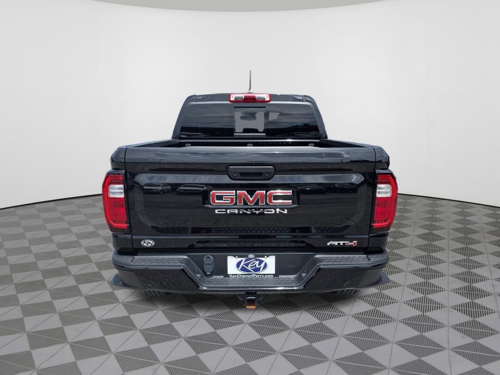 Used 2023 GMC Canyon AT4 AWD/4WD image 9