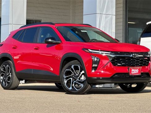 New 2026 Chevrolet Trax RS image 2