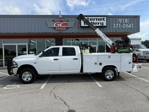 Used 2018 RAM 3500 Tradesman w/ Chrome Appearance Group AWD/4WD image 1