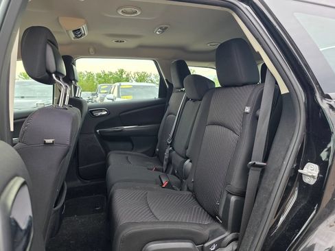 Used 2014 Dodge Journey American Value Package w/ Flexible Seating Group FWD image 18