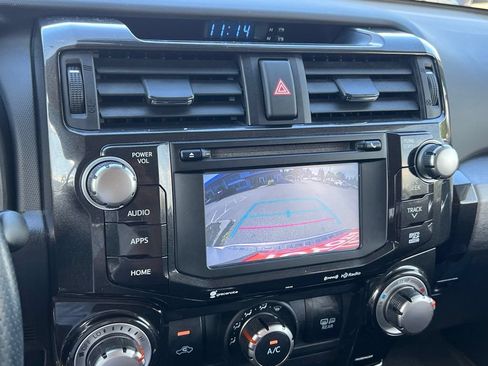 Used 2017 Toyota 4Runner TRD Off-Road Premium AWD/4WD image 25