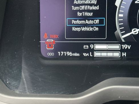 Used 2025 Toyota Sequoia Capstone image 19