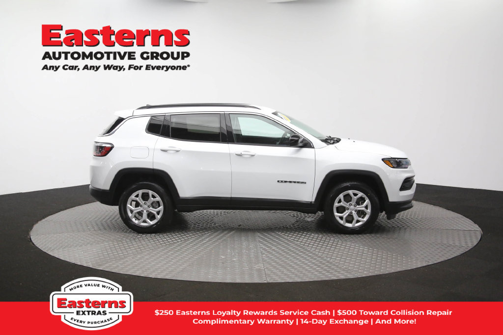 Used 2024 Jeep Compass Latitude AWD/4WD image 47