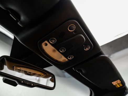 Used 2018 Maserati GranTurismo Sport image 44