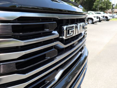 Used 2026 GMC Sierra 1500 AT4 w/ AT4 Premium Package AWD/4WD image 14