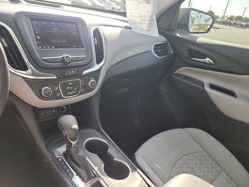 Used 2022 Chevrolet Equinox LS FWD image 22